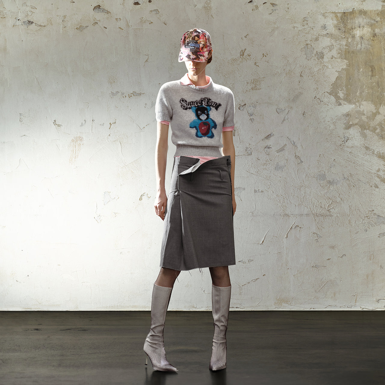 Tomato&Bear Pattern Cashmere Short-sleeve Knit Top