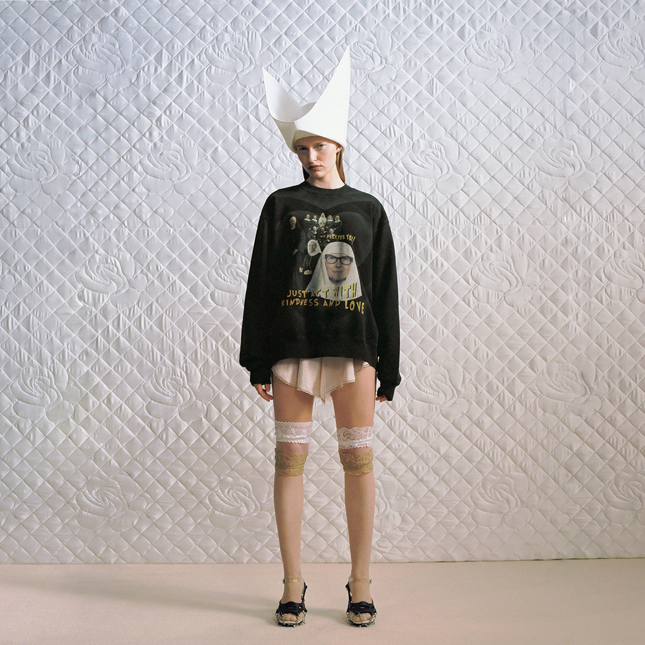 Black Heart&Nun Pattern Print Sweatshirt